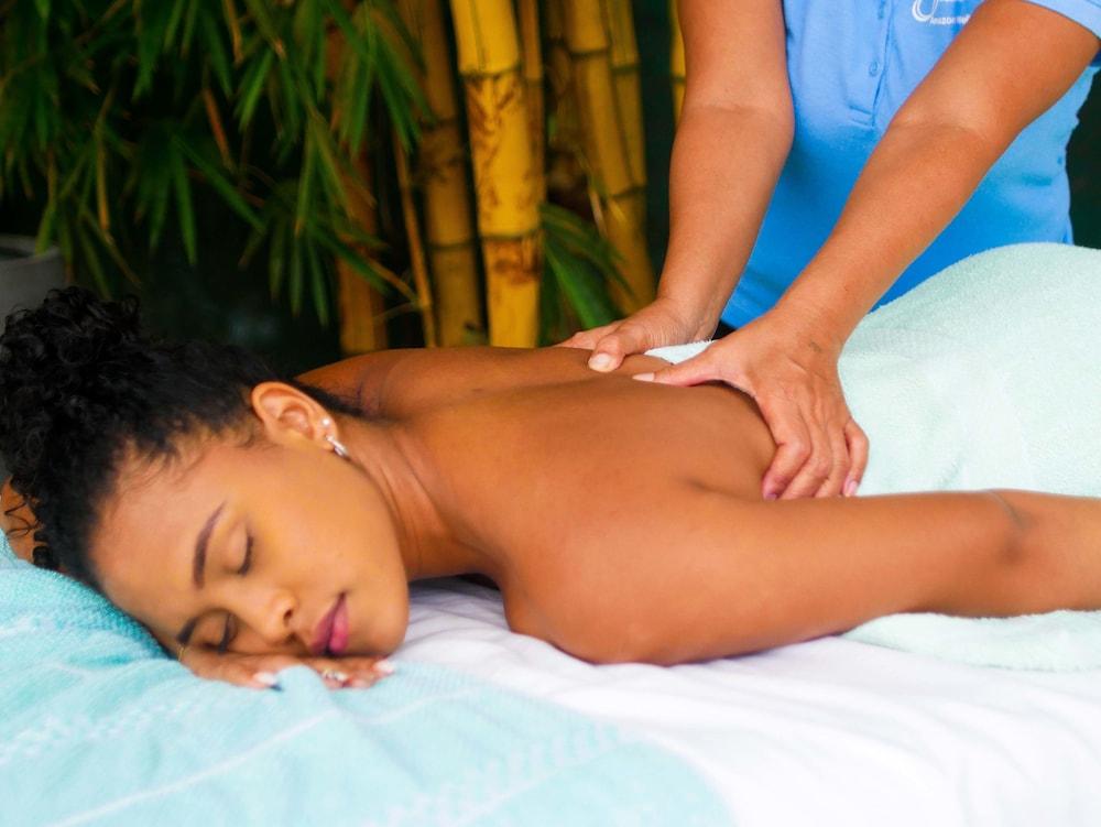 Jacana Amazon Wellness Resort パラマリボ エクステリア 写真