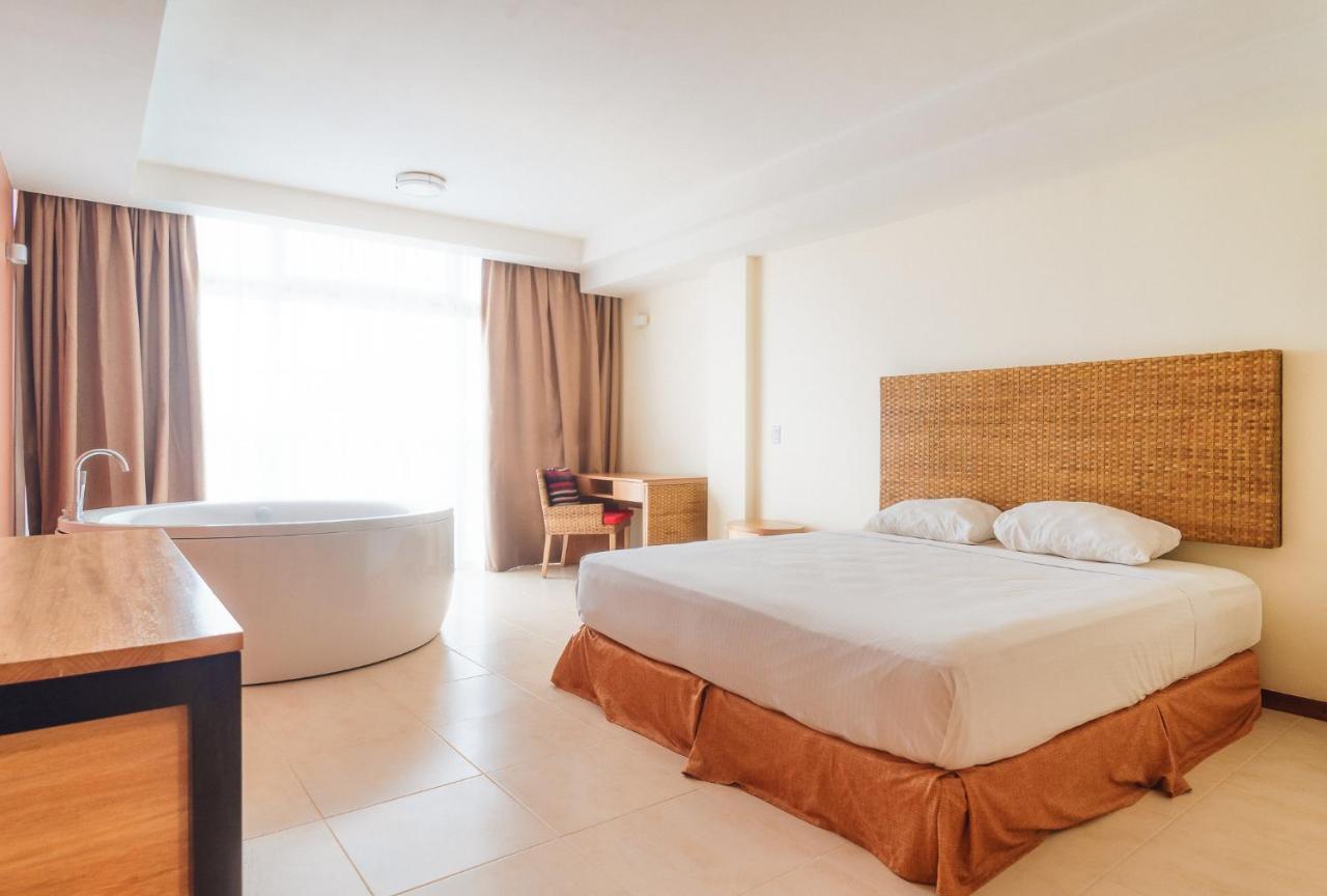 Jacana Amazon Wellness Resort パラマリボ エクステリア 写真
